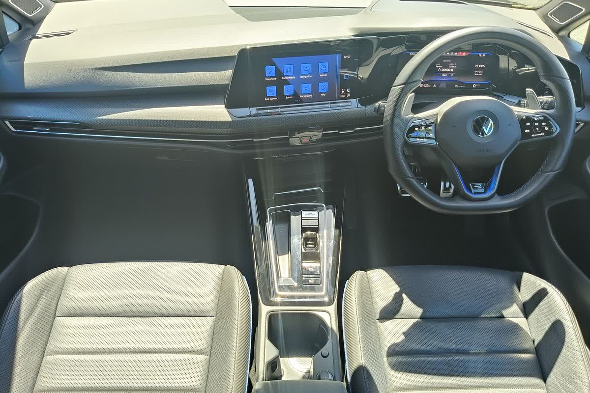 2022 Volkswagen Golf R 8