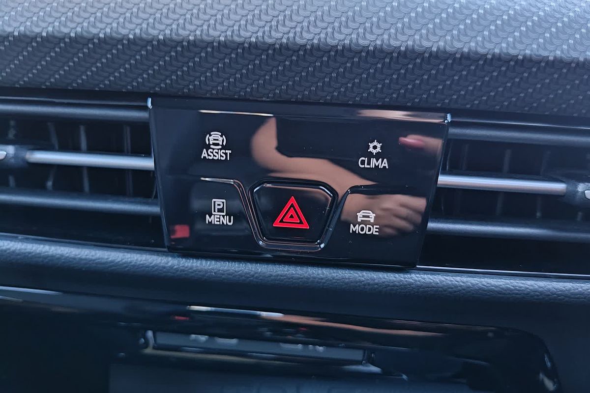 2022 Volkswagen Golf R 8