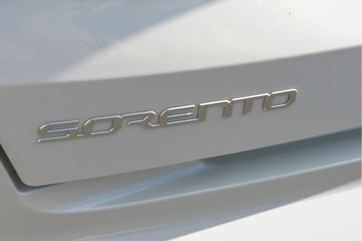 2022 Kia Sorento S MQ4