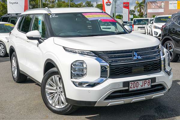 2023 Mitsubishi Outlander LS ZM
