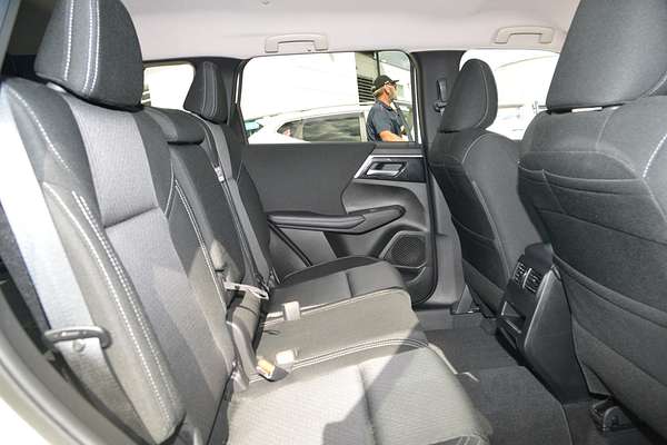 2023 Mitsubishi Outlander LS ZM