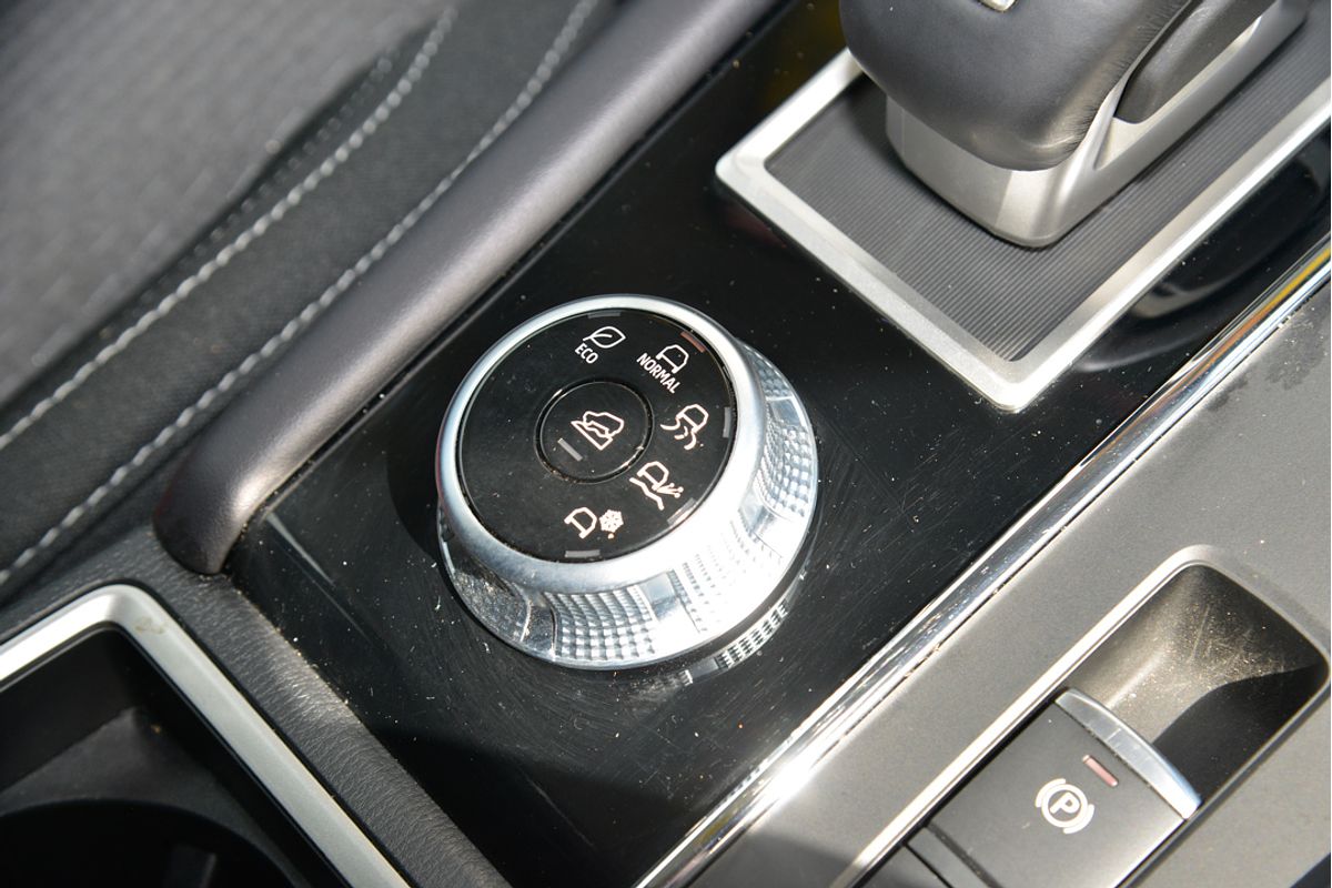 2023 Mitsubishi Outlander LS ZM