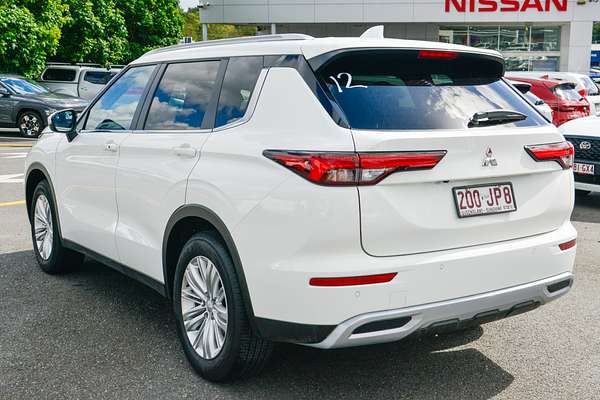 2023 Mitsubishi Outlander LS ZM