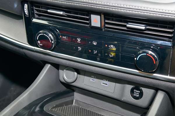 2024 Nissan X-TRAIL ST T33