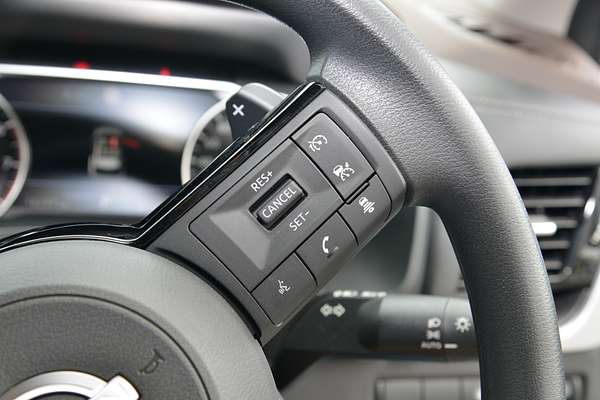 2024 Nissan X-TRAIL ST T33