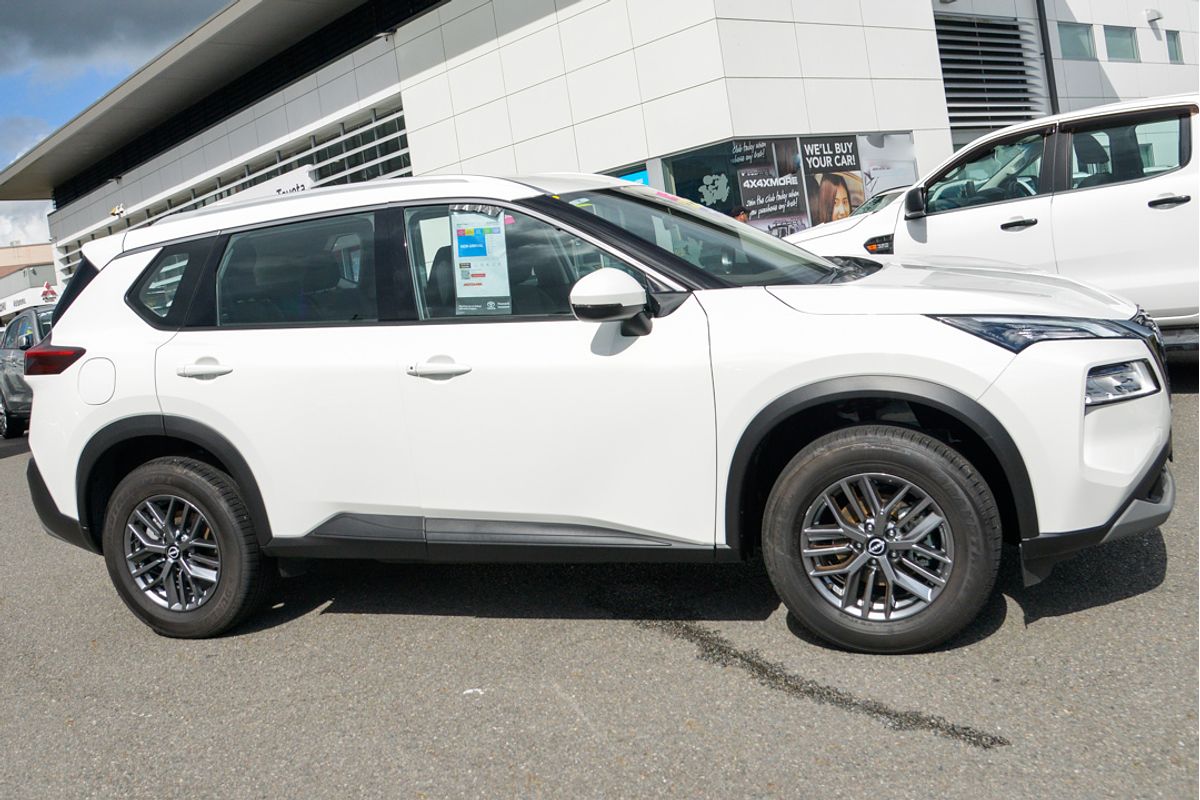 2024 Nissan X-TRAIL ST T33