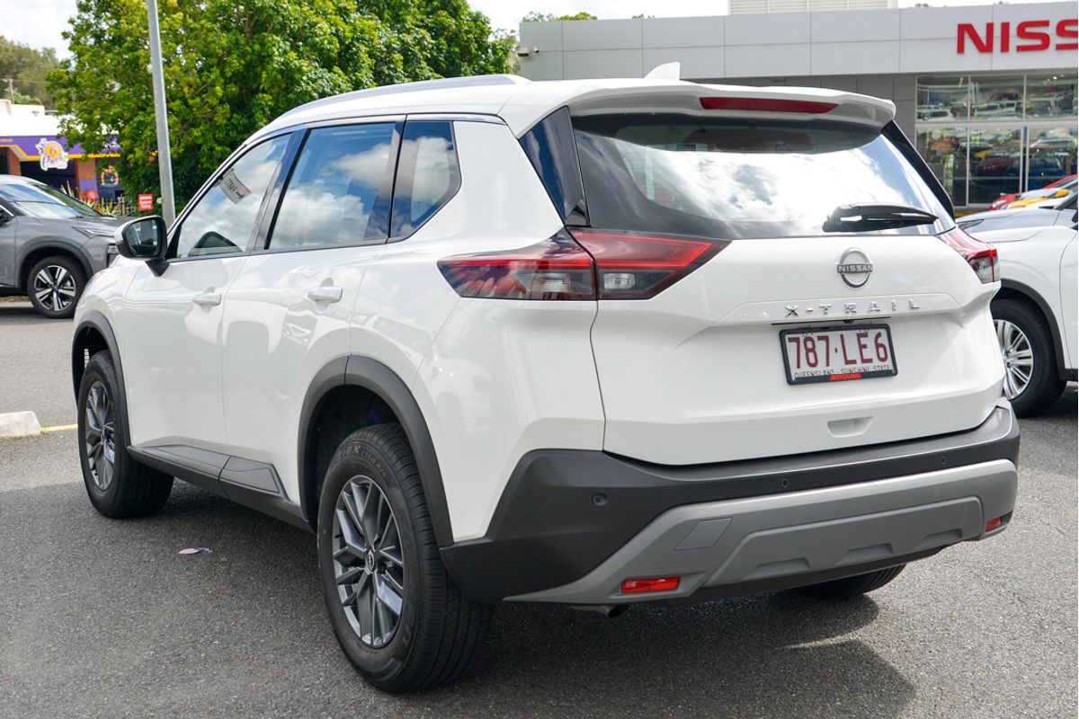 2024 Nissan X-TRAIL ST T33