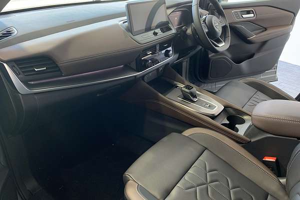 2025 Nissan QASHQAI Ti J12