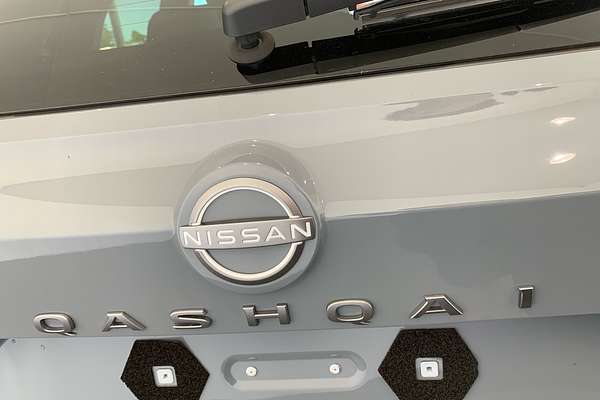2025 Nissan QASHQAI Ti J12