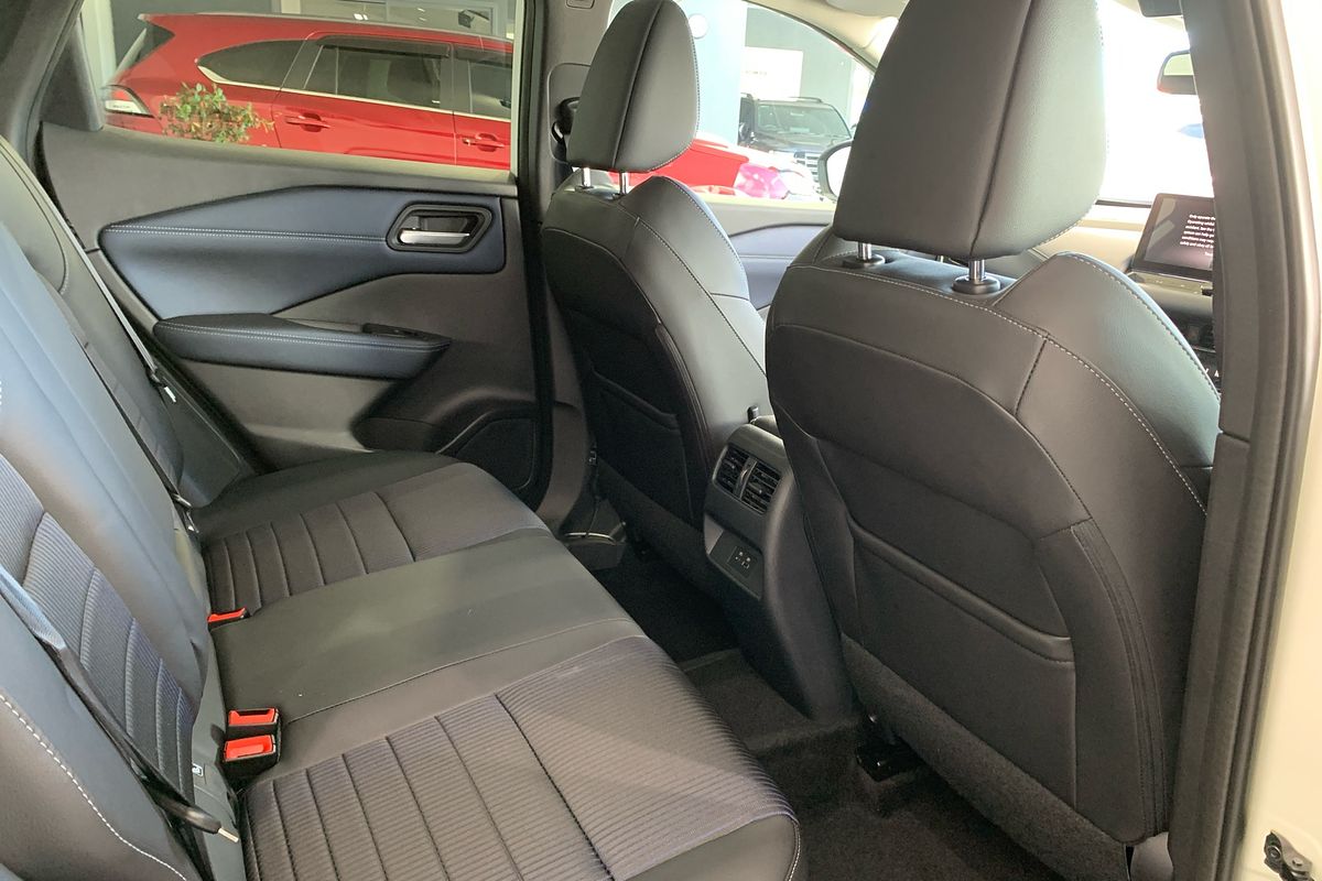 2024 Nissan QASHQAI ST-L J12