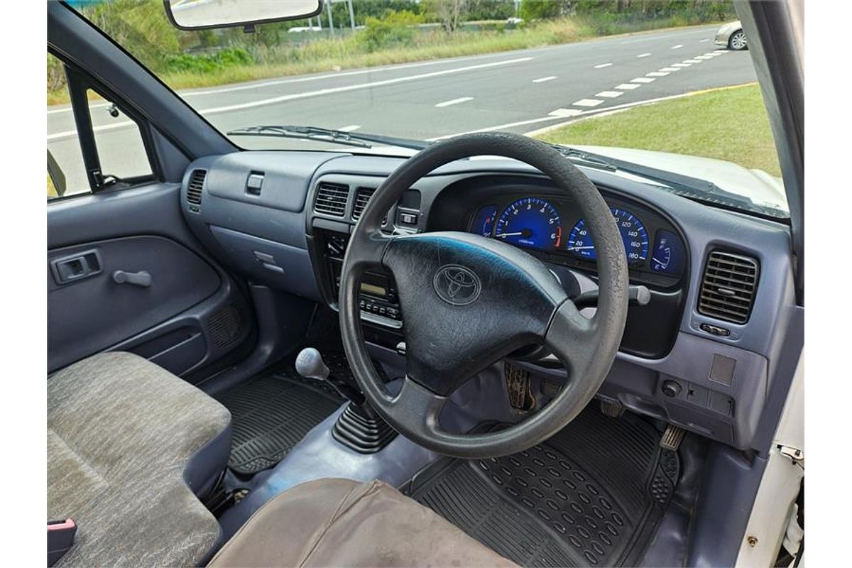 2003 Toyota Hilux RZN149R Rear Wheel Drive