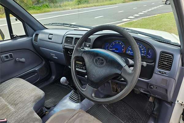 2003 Toyota Hilux RZN149R Rear Wheel Drive
