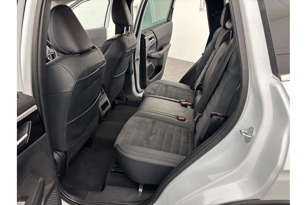 2022 Mitsubishi Outlander Aspire ZM