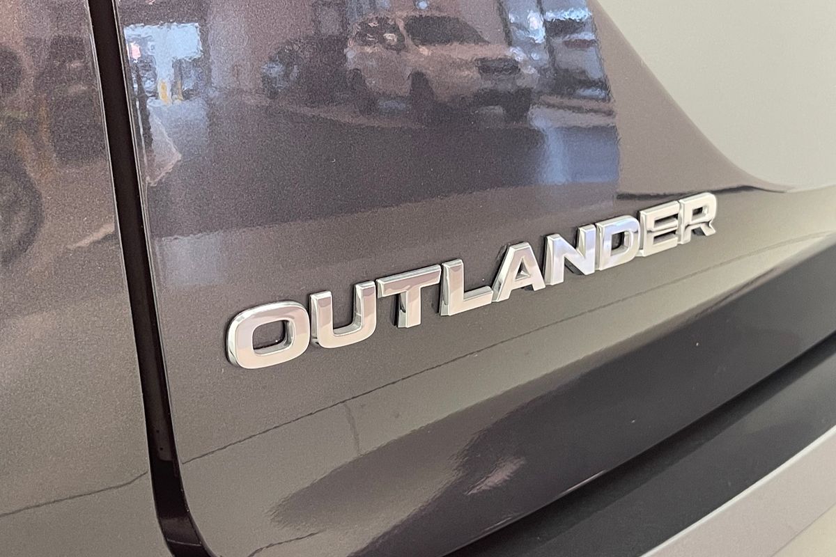 2023 Mitsubishi Outlander Aspire ZM