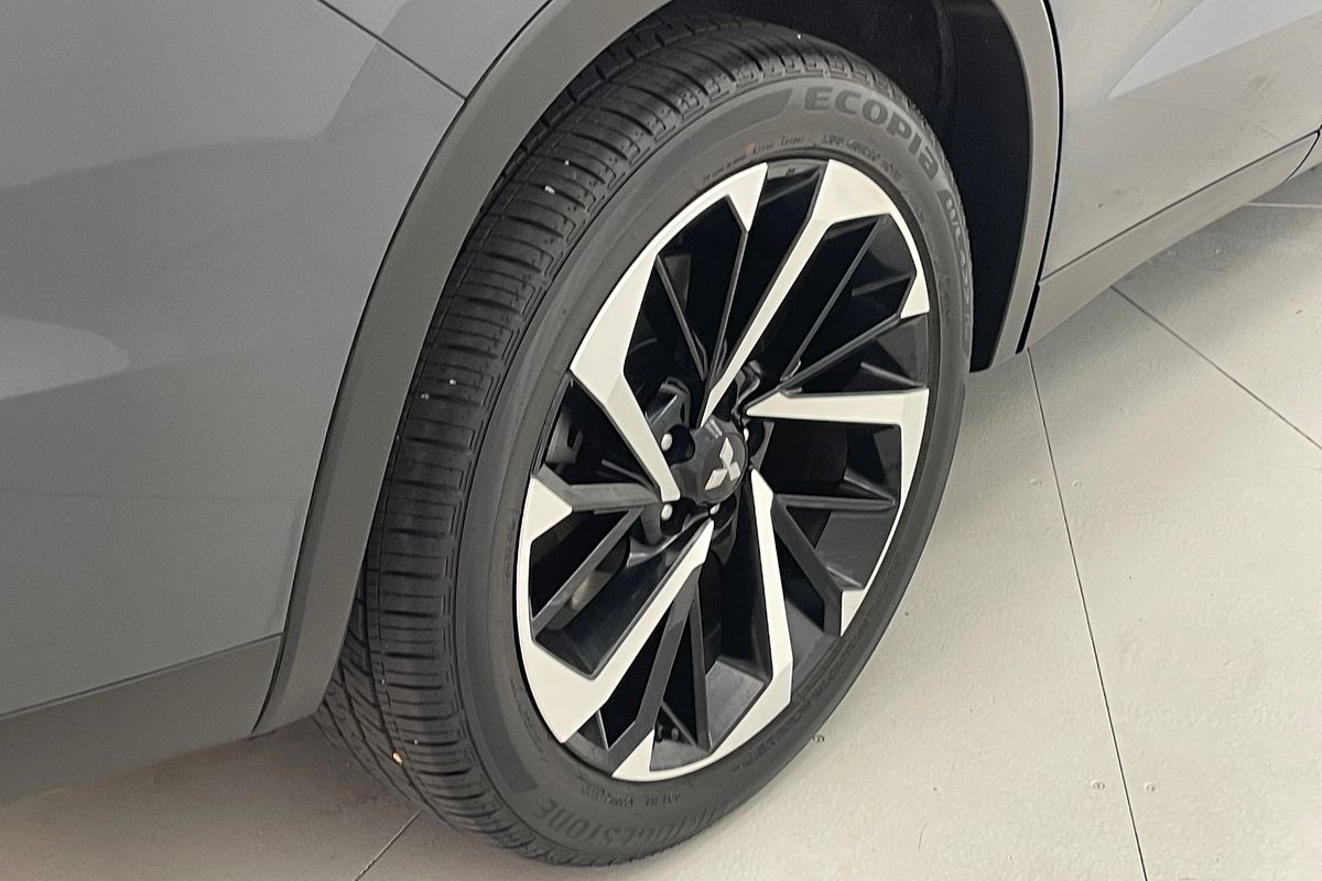 2023 Mitsubishi Outlander Aspire ZM