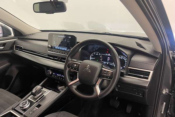 2023 Mitsubishi Outlander Aspire ZM