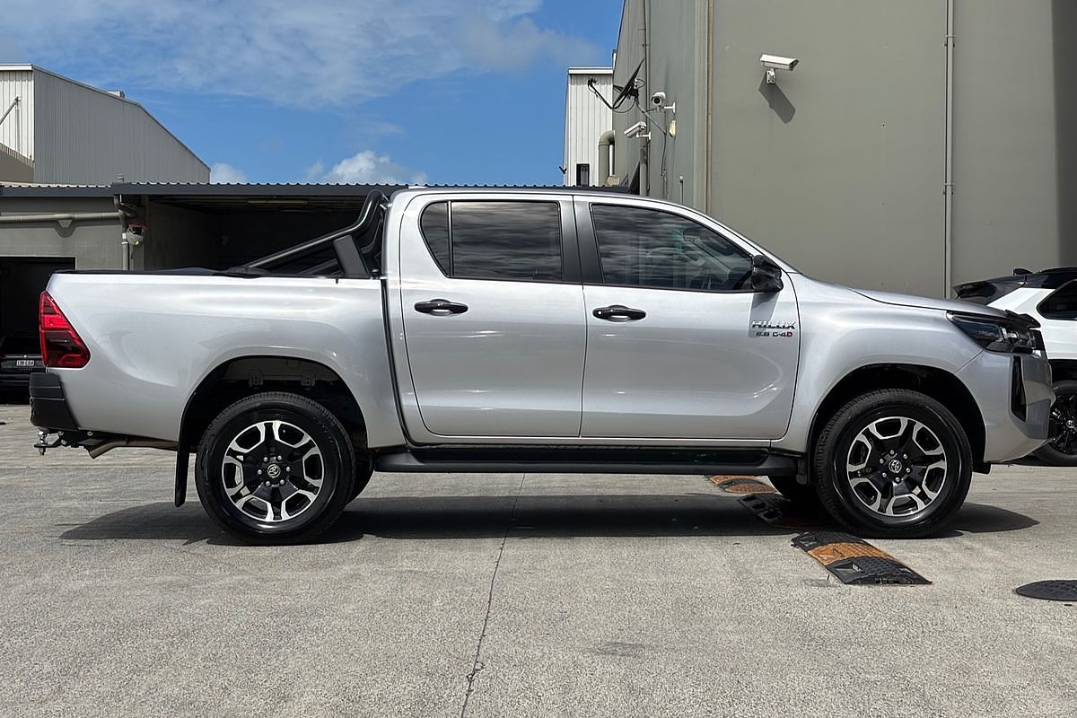 2024 Toyota Hilux