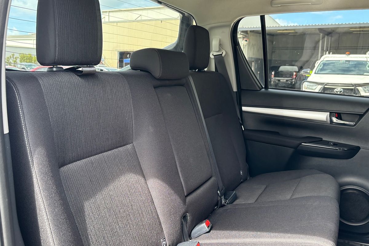 2024 Toyota Hilux