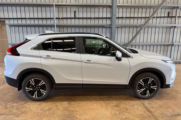 2025 Mitsubishi Eclipse Cross LS YB