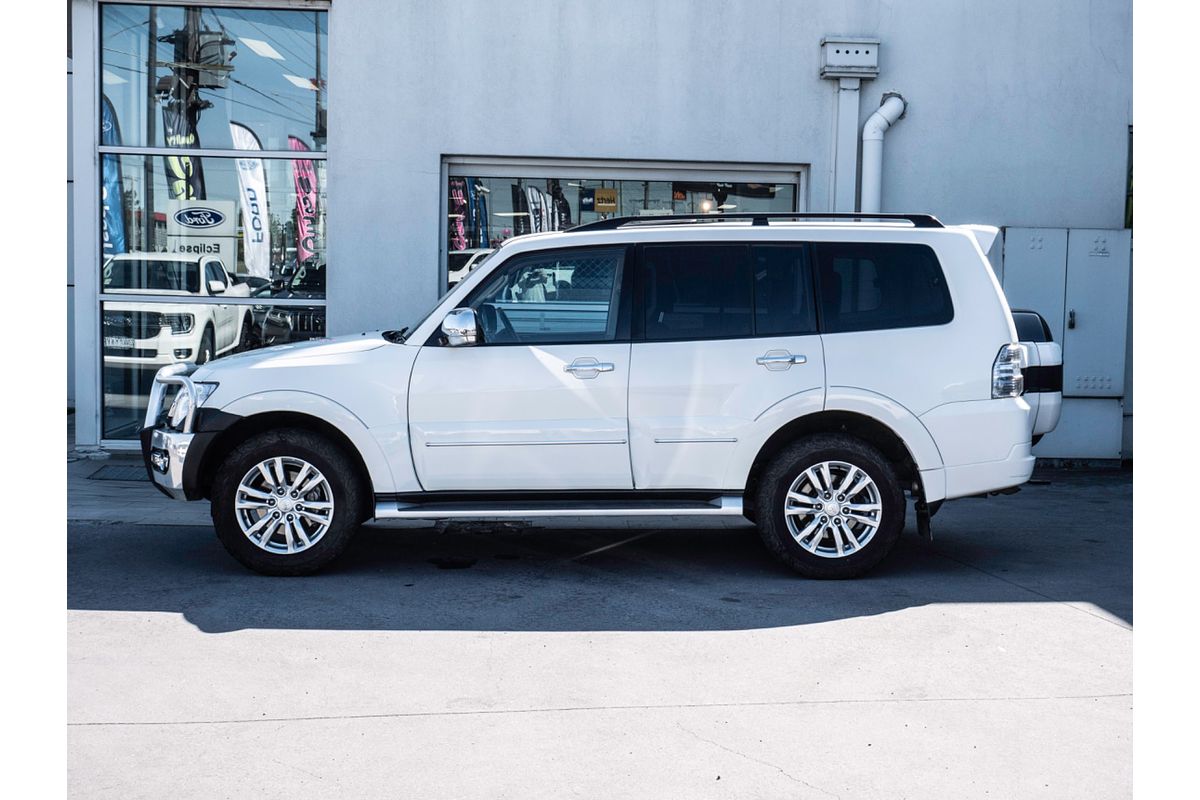 2018 Mitsubishi Pajero Exceed NX
