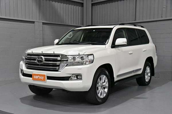 2019 Toyota Landcruiser Sahara VDJ200R
