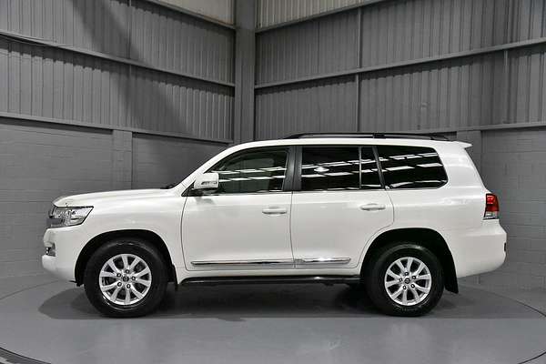 2019 Toyota Landcruiser Sahara VDJ200R