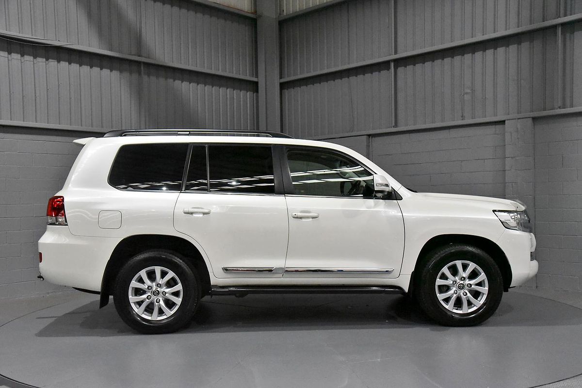 2019 Toyota Landcruiser Sahara VDJ200R