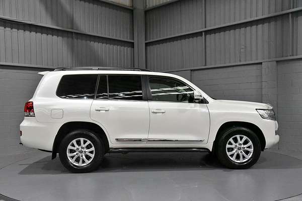 2019 Toyota Landcruiser Sahara VDJ200R