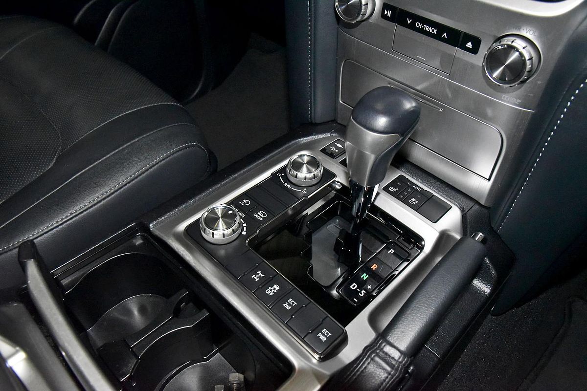 2019 Toyota Landcruiser Sahara VDJ200R