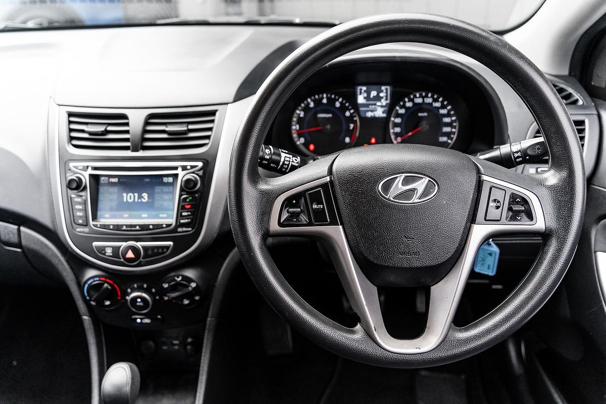 2014 Hyundai Accent Active RB2