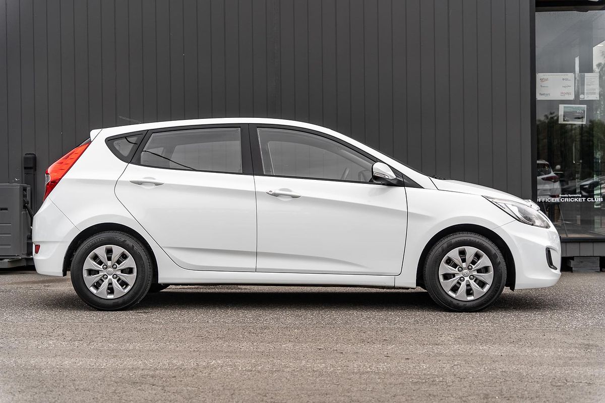 2016 Hyundai Accent Active RB4
