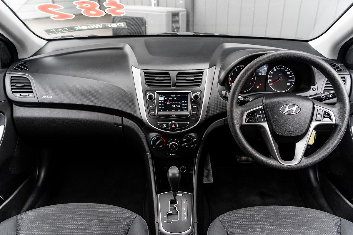 2016 Hyundai Accent Active RB4