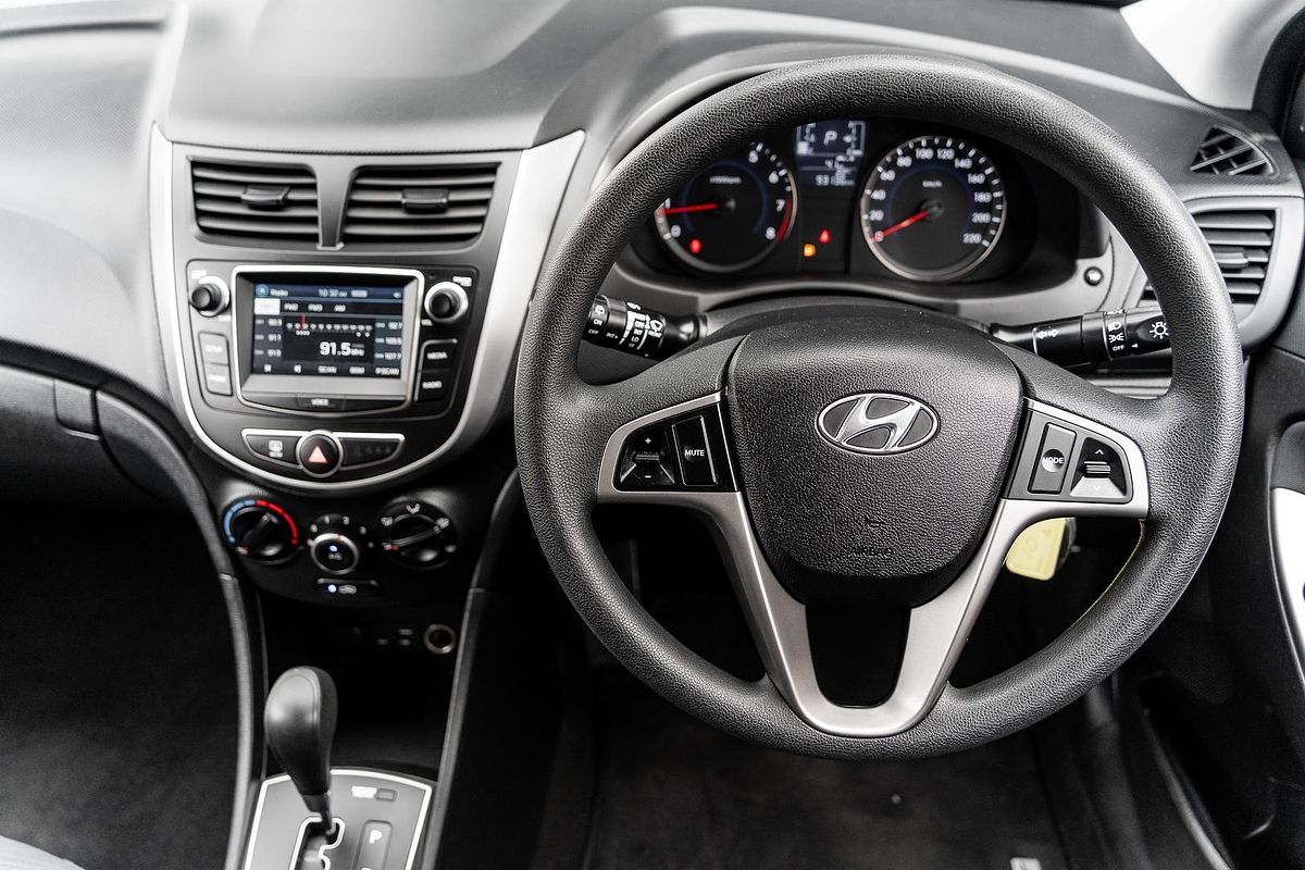 2016 Hyundai Accent Active RB4