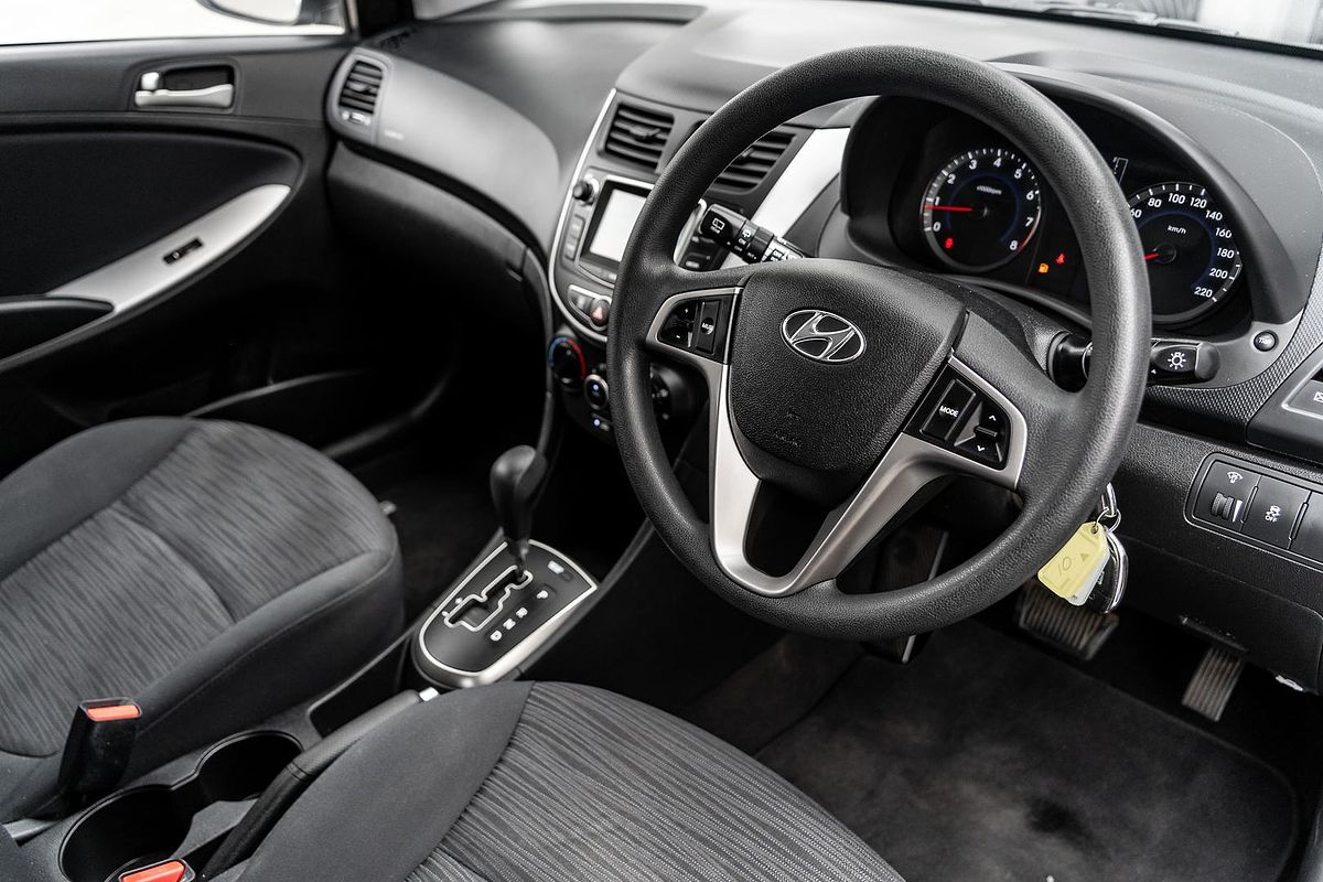 2016 Hyundai Accent Active RB4
