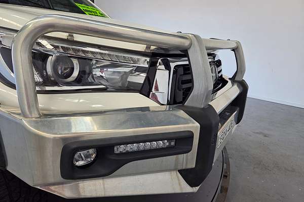 2020 Toyota Hilux SR5 GUN126R 4X4