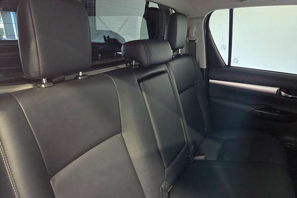 2020 Toyota Hilux SR5 GUN126R 4X4