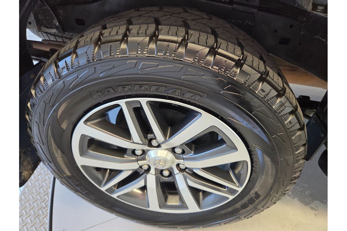 2020 Toyota Hilux SR5 GUN126R 4X4