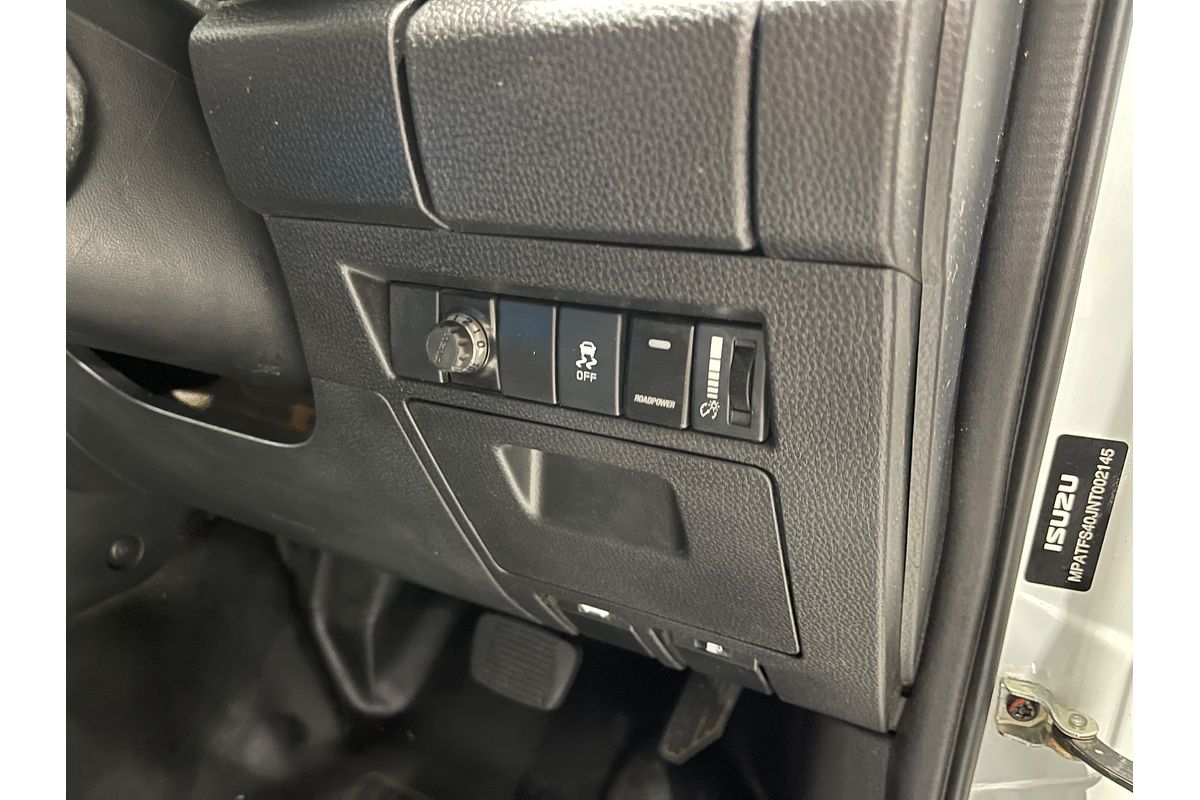 2021 Isuzu D-MAX LS-M  4X4