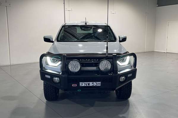 2021 Isuzu D-MAX LS-M  4X4