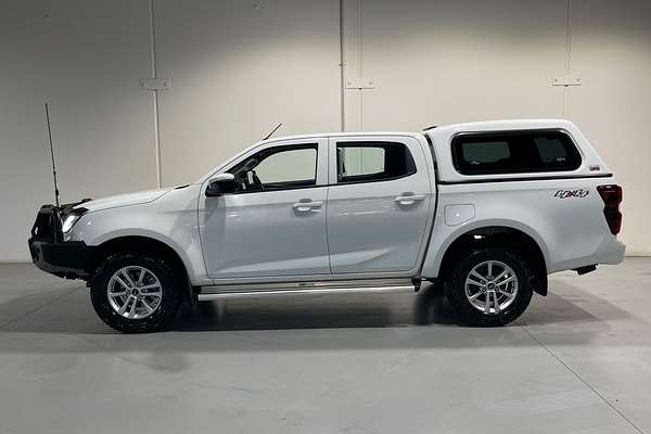 2021 Isuzu D-MAX LS-M  4X4