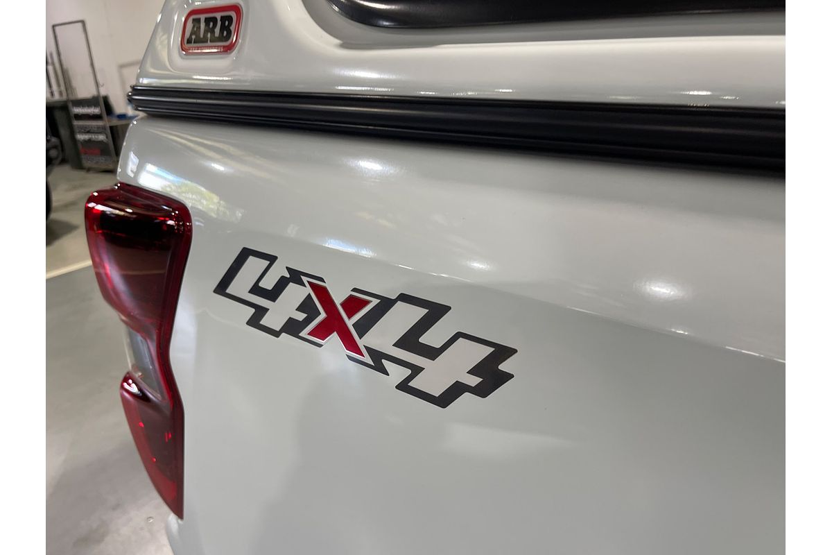 2021 Isuzu D-MAX LS-M  4X4