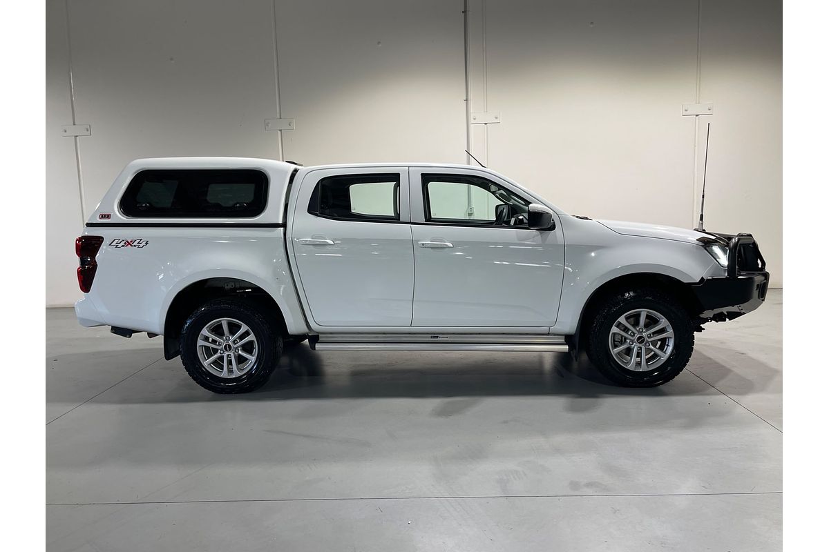 2021 Isuzu D-MAX LS-M  4X4