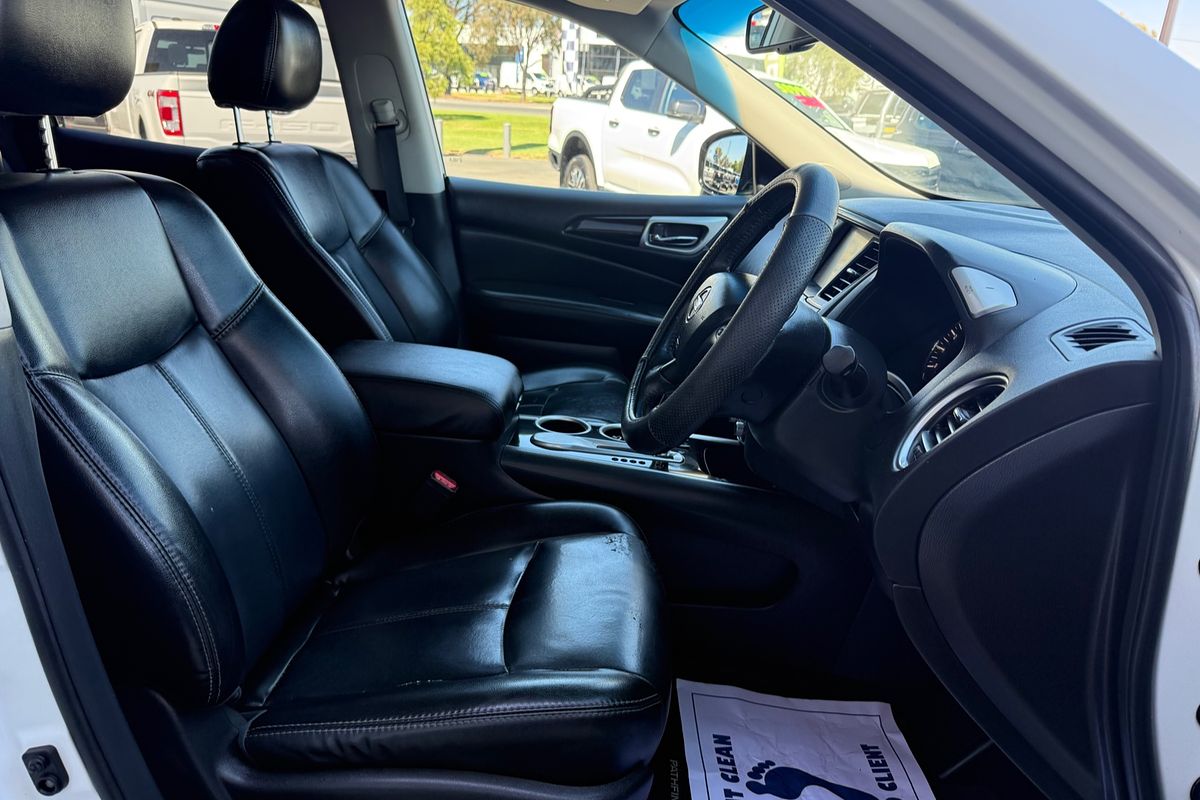 2016 Nissan Pathfinder ST-L R52