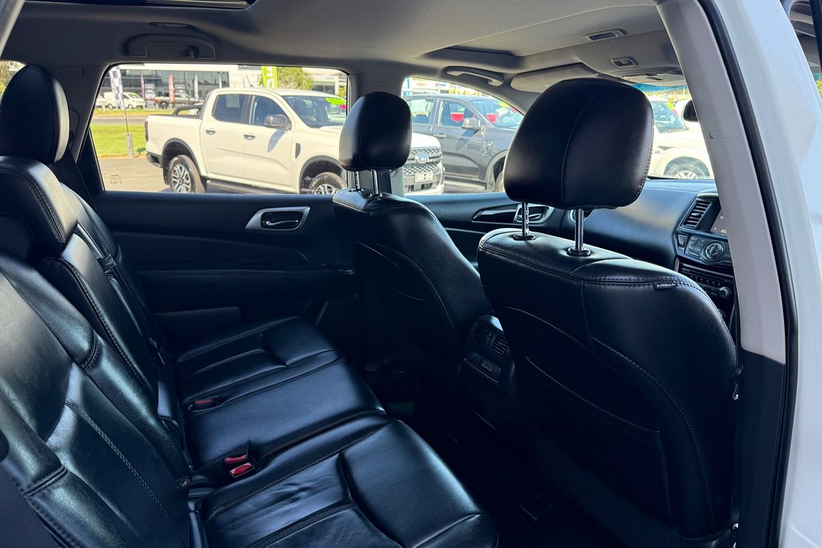 2016 Nissan Pathfinder ST-L R52