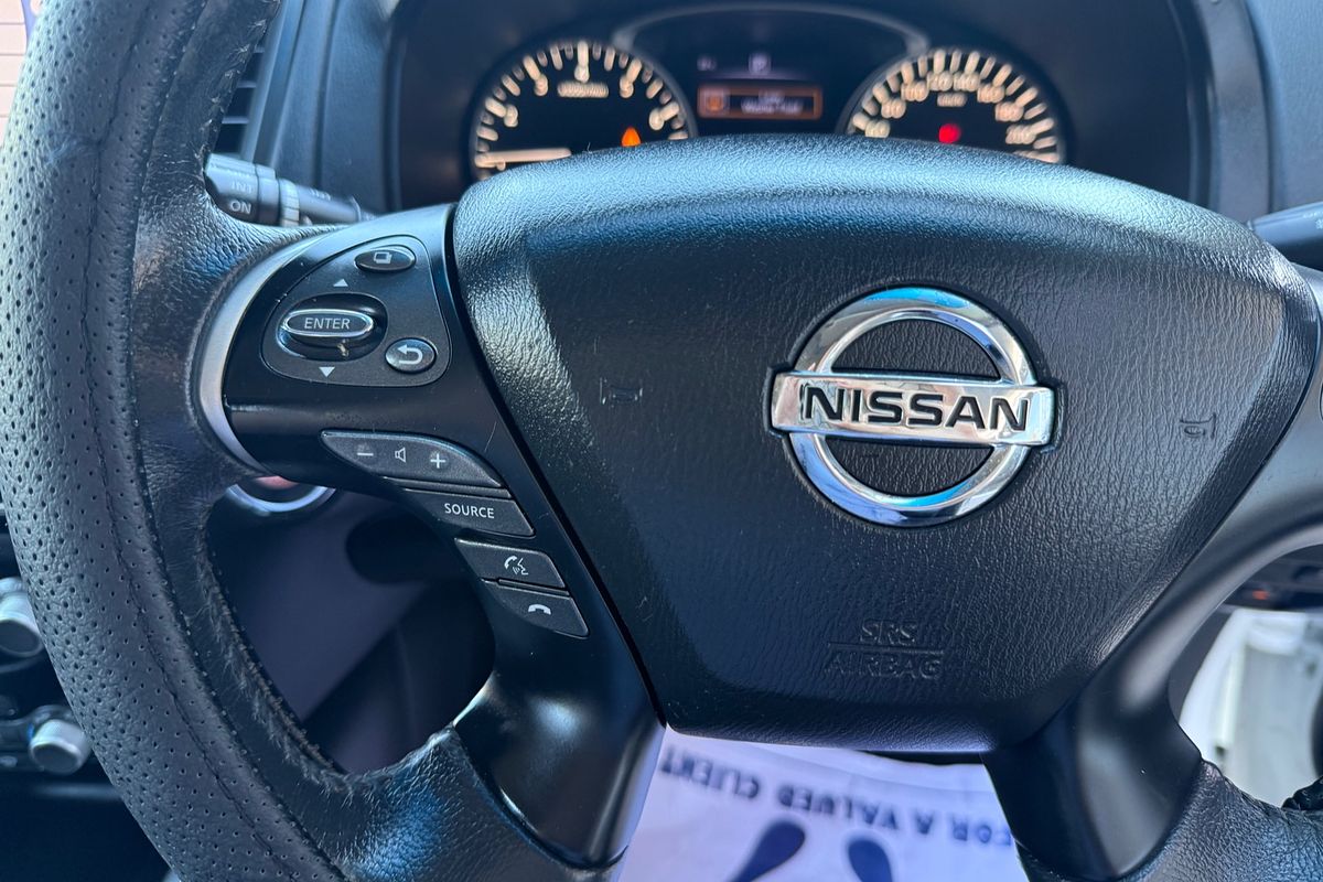 2016 Nissan Pathfinder ST-L R52