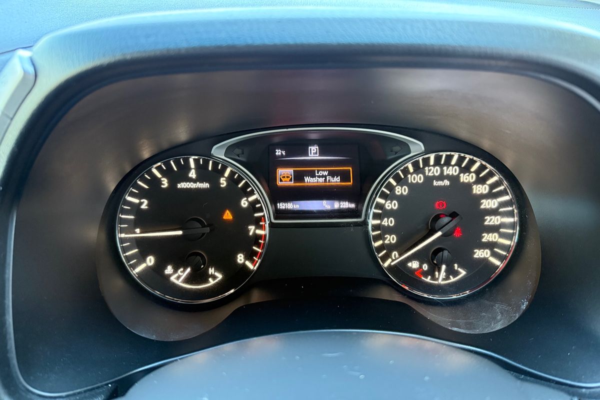 2016 Nissan Pathfinder ST-L R52