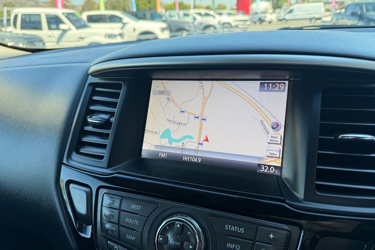 2016 Nissan Pathfinder ST-L R52