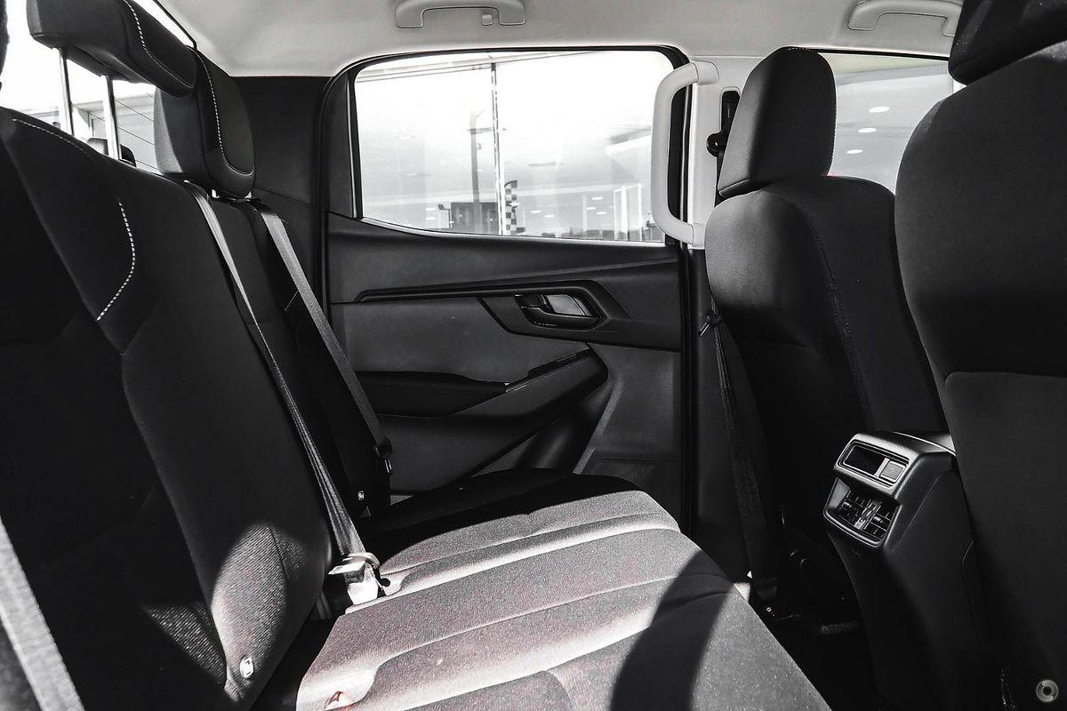 2024 Isuzu D-MAX SX 4X4