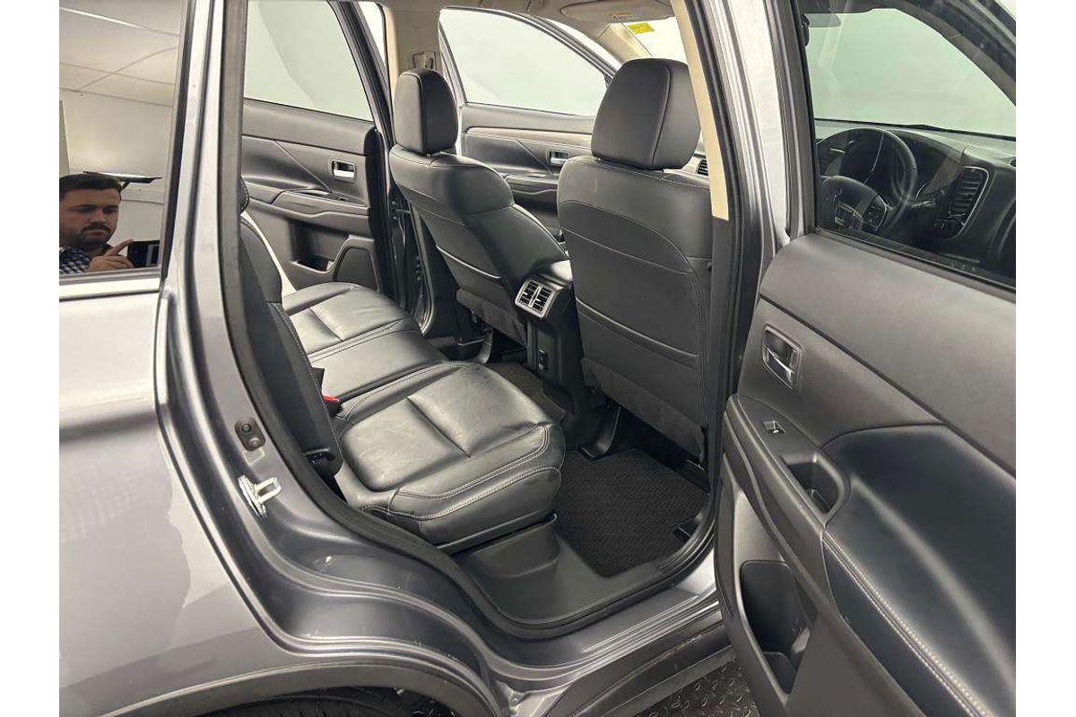 2019 Mitsubishi Outlander Exceed ZL