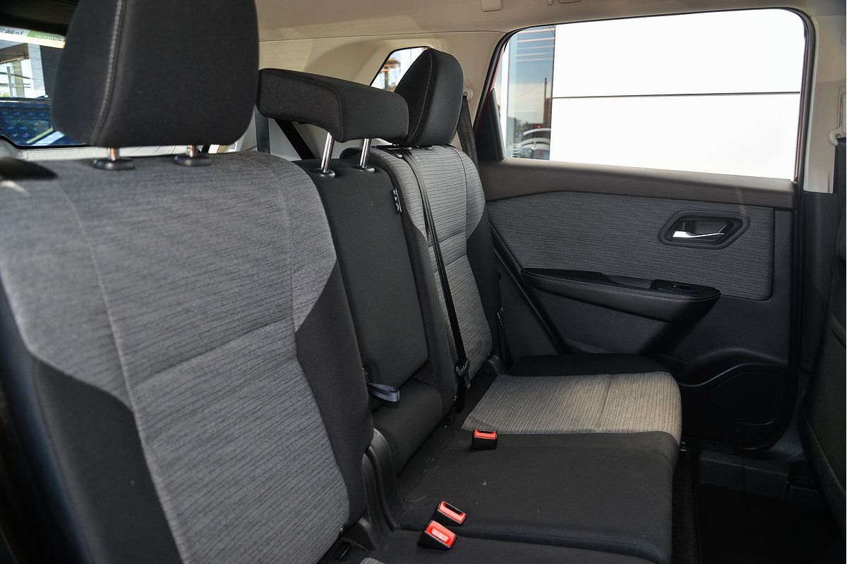 2023 Nissan X-TRAIL ST T33